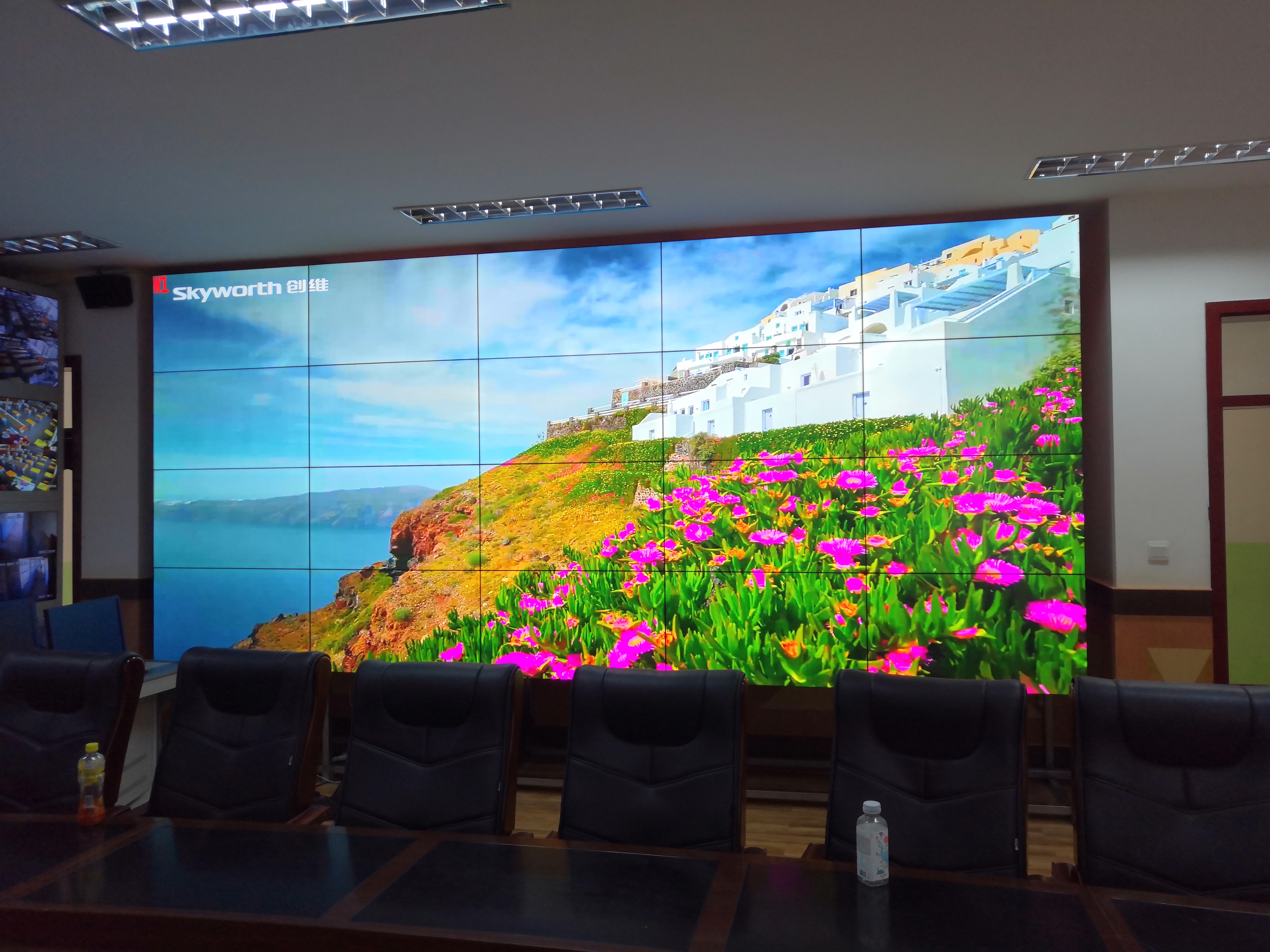 醫院掛號大廳裝LED屏后，投訴率下降40%！排隊叫號屏的隱藏管理哲學”